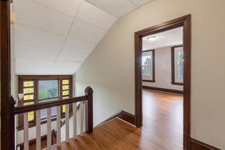 More Photos Of 403 Washington Ave, Sellersville Apartments For Sale