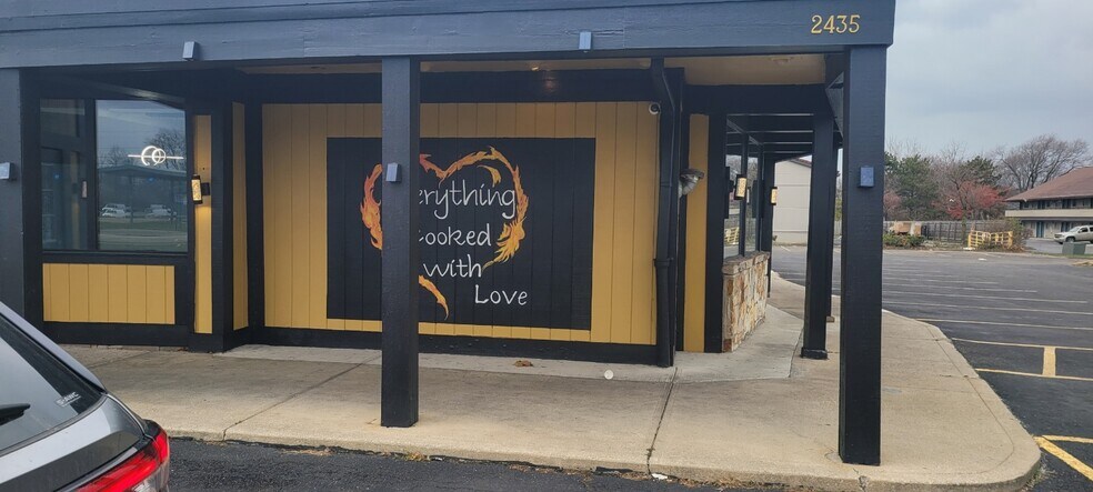 More Photos Of 2435 Brice Rd, Reynoldsburg Restaurant For Sale