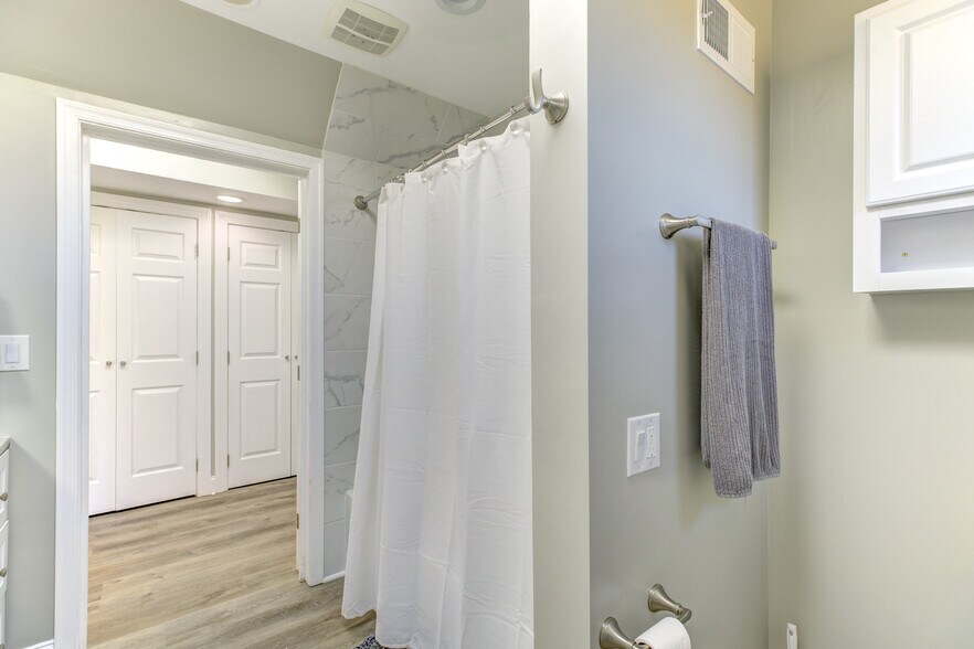 More Photos Of 1565 Seven Fountains Rd, Fort Valley Specialty For Sale