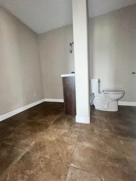 More Photos Of 2636 Highway 69, Lumberton Warehouse For Sale