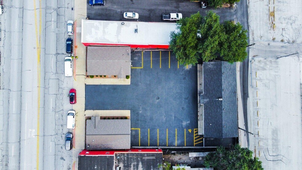 More Photos Of 523 W Chicago Ave, East Chicago Medical For Lease