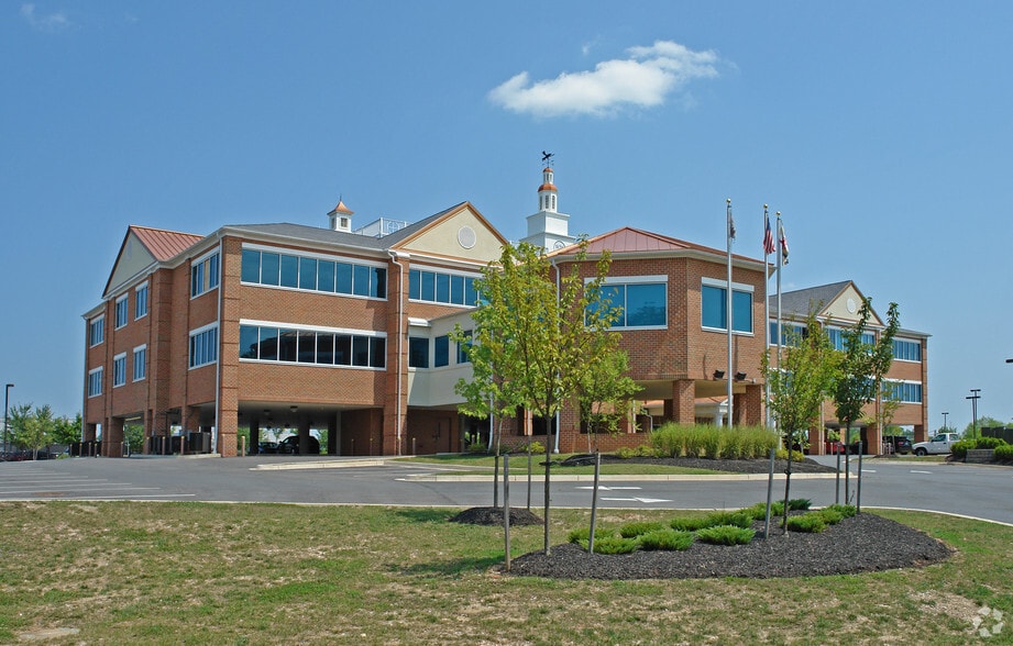 More Photos Of 5430 Campbell Blvd, White Marsh Medical For Sale