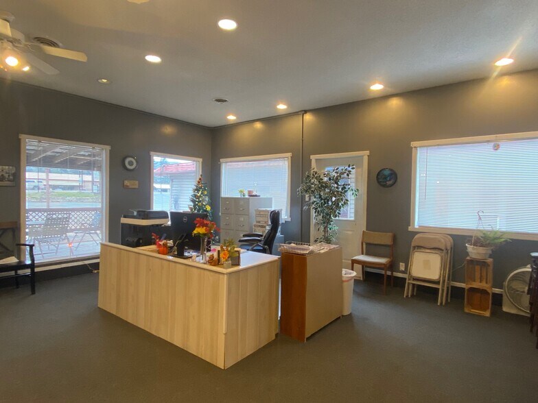 More Photos Of 3169 Eagle Valley Rd, Mill Hall Restaurant For Sale