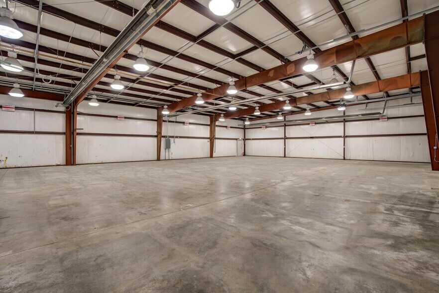 More Photos Of 5739 Observation Ct, Colorado Springs Warehouse For Lease