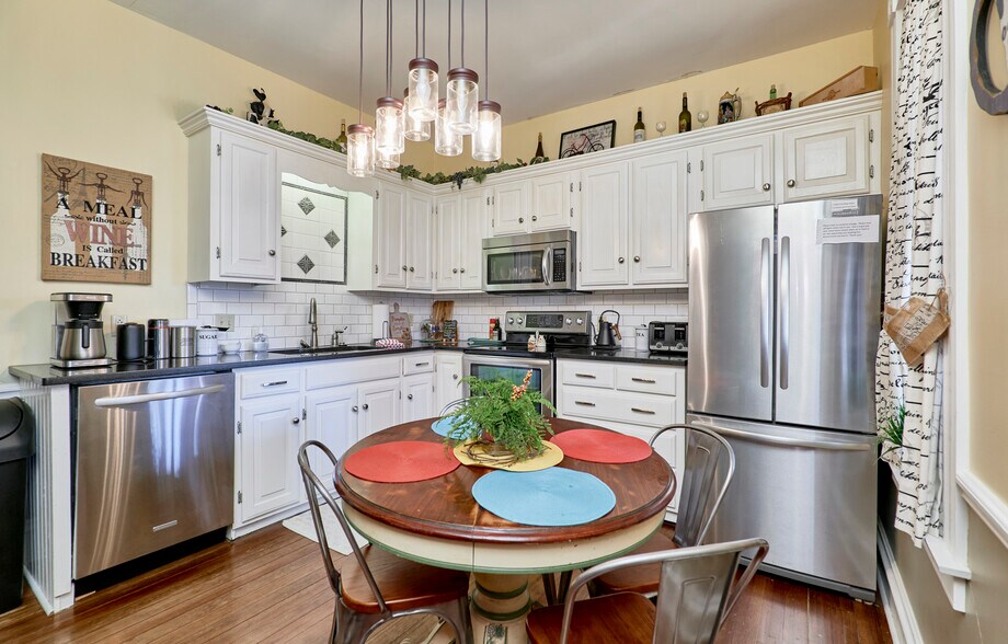 More Photos Of 214 E 1st St, Hermann Storefront Retail Residential For Sale