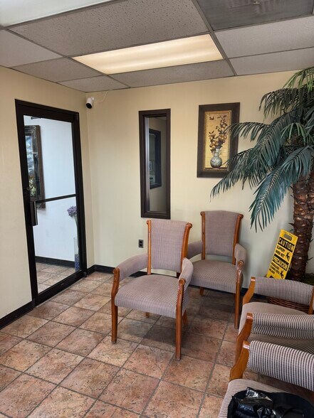 More Photos Of 8716 SE 15th St, Oklahoma City Distribution For Sale