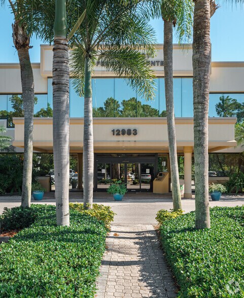 More Photos Of 12989 Southern Blvd, Loxahatchee Unknown For Lease