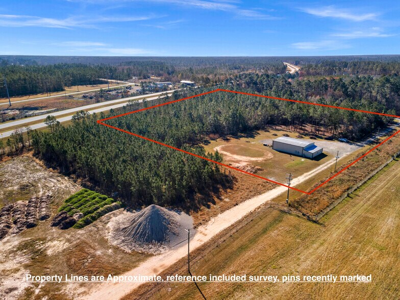 More Photos Of 3464 Albany Ave, Waycross Service For Sale