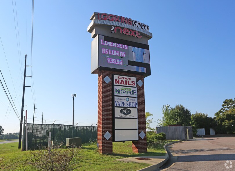 More Photos Of 7920-7968 Atlanta Hwy, Montgomery Storefront For Sale