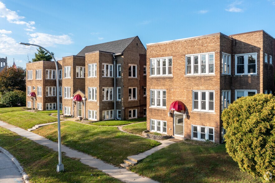 More Photos Of 1300 Porter St, Dearborn Apartments For Sale