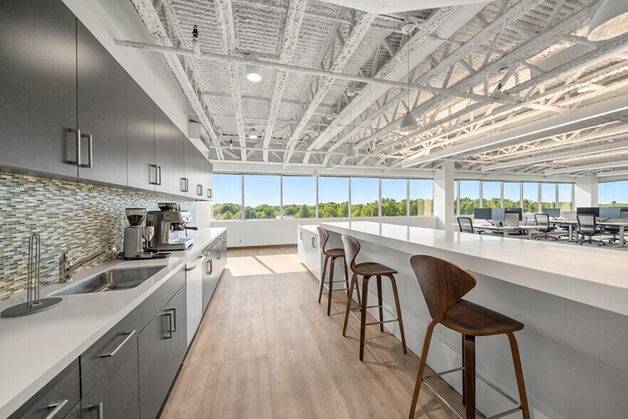 More Photos Of 200 Connecticut Ave, Norwalk Office For Lease