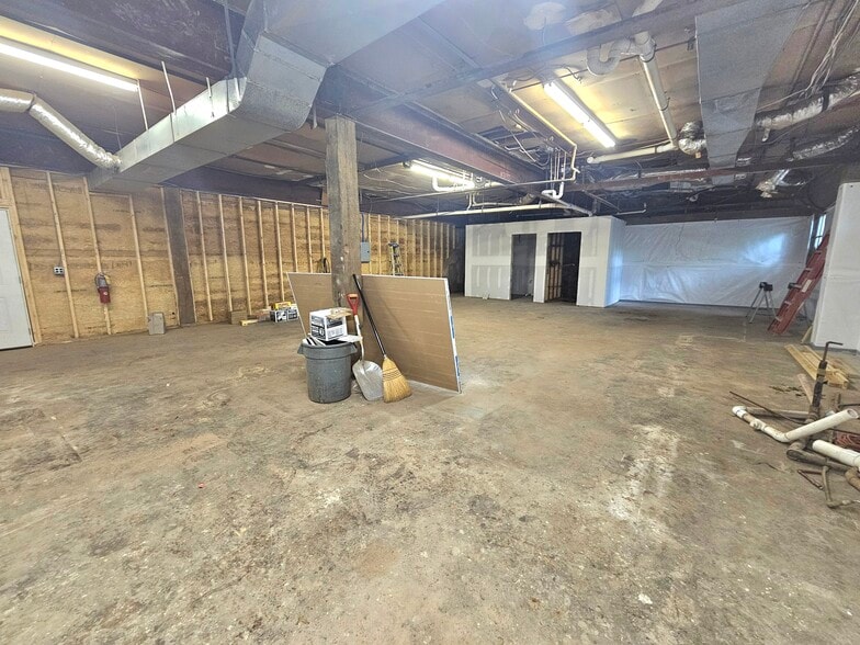 More Photos Of 110 River St, Chattanooga Restaurant For Lease