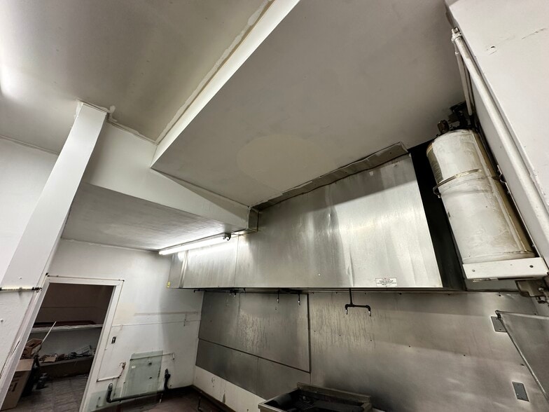 More Photos Of 3018 S State St, Salt Lake City Storefront For Lease