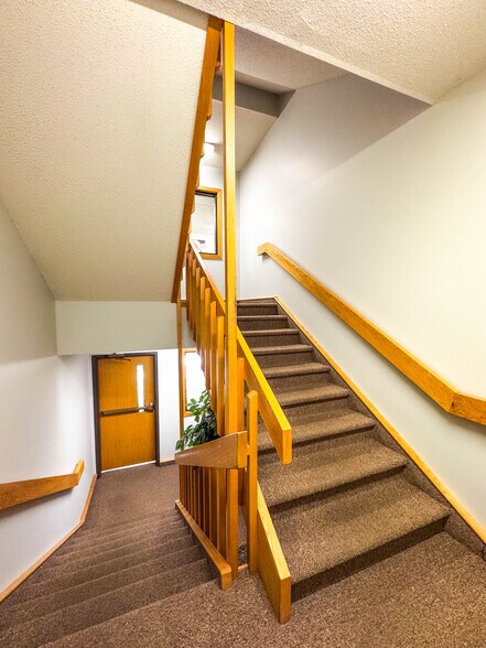 More Photos Of 687 Straits Tpke, Middlebury Medical For Lease