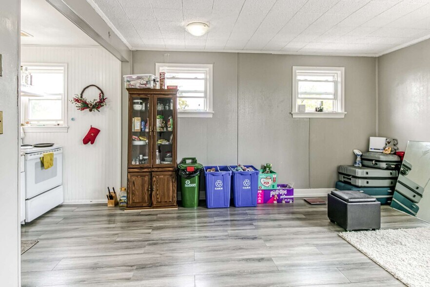 More Photos Of 22 Whittaker St, Sudbury Multifamily For Sale