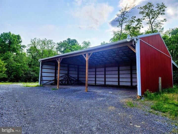 More Photos Of 215 Burkharts ln, Martinsburg Flex For Lease