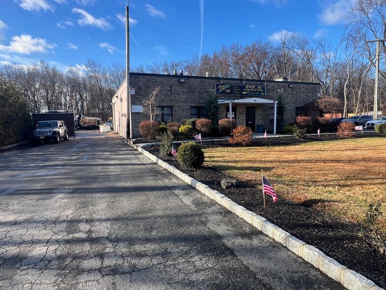 More Photos Of 36 Montesano Rd, Fairfield Warehouse For Lease