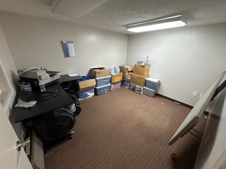 More Photos Of 707 Widewater Dr, Lafayette Industrial For Lease