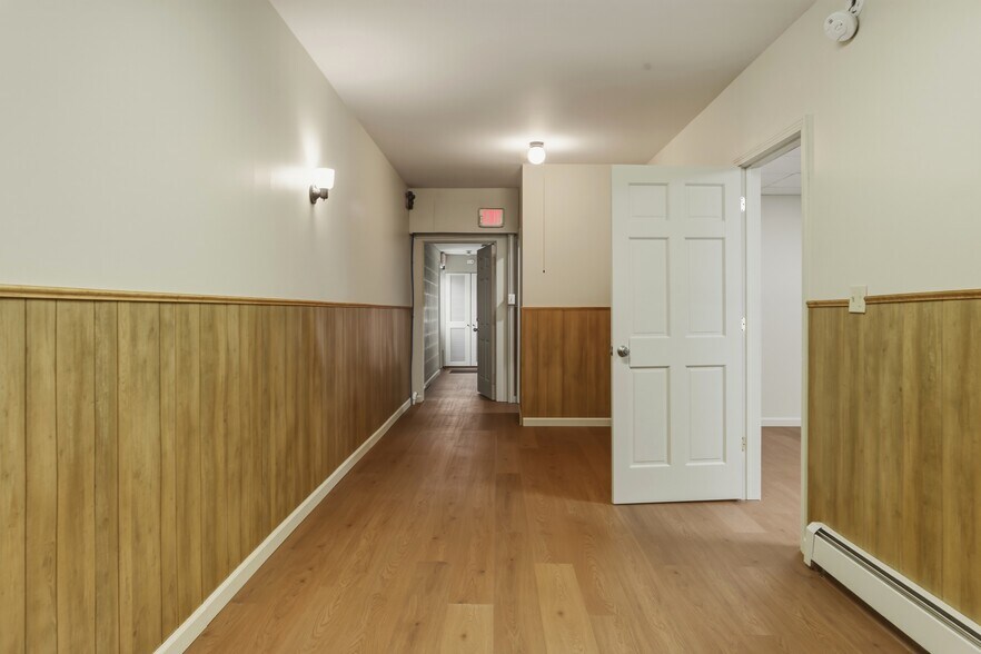 More Photos Of 25 E Pulteney St, Corning Office For Sale