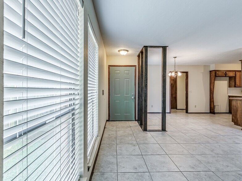 More Photos Of , Oklahoma City Specialty For Sale