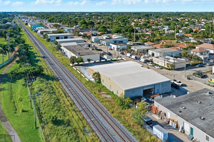 More Photos Of 4504 Georgia Ave, West Palm Beach Service For Lease