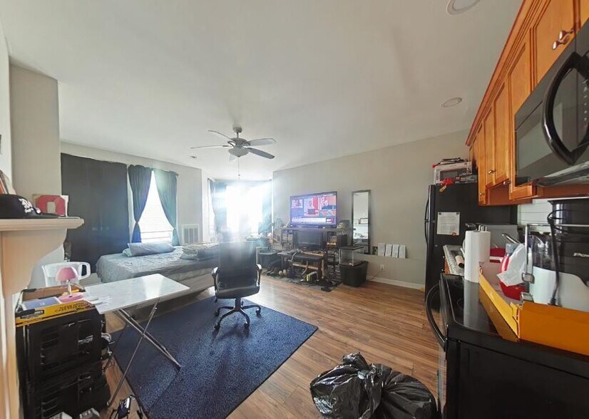 More Photos Of 5900 Market St, Philadelphia Storefront Retail Residential For Sale