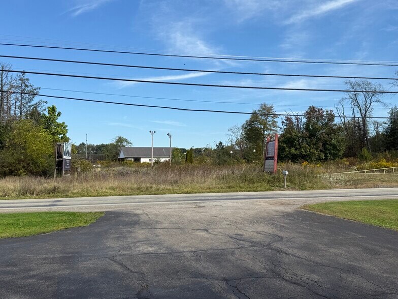 More Photos Of 554 W Main St, Saxonburg Land For Lease