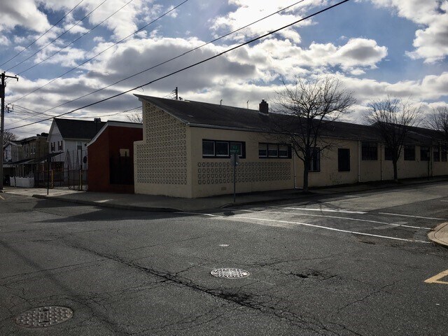 More Photos Of 418 Market St, Marcus Hook Warehouse For Sale