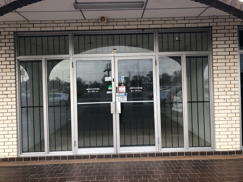 More Photos Of 6900 Westbank Expy, Marrero General Retail For Lease