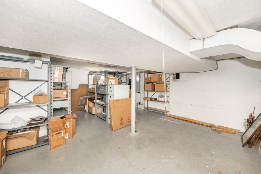 More Photos Of 8612 Reading Rd, Cincinnati Office For Sale