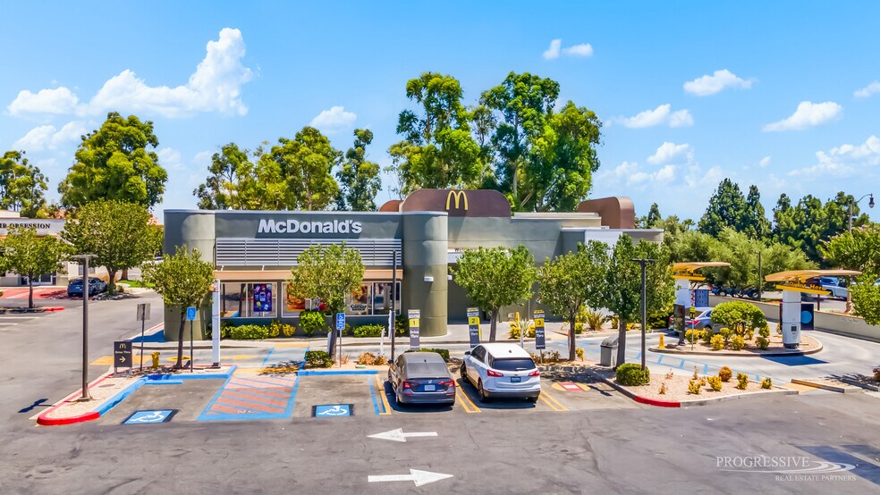 More Photos Of 8070 Monet Ave, Rancho Cucamonga Fast Food For Sale