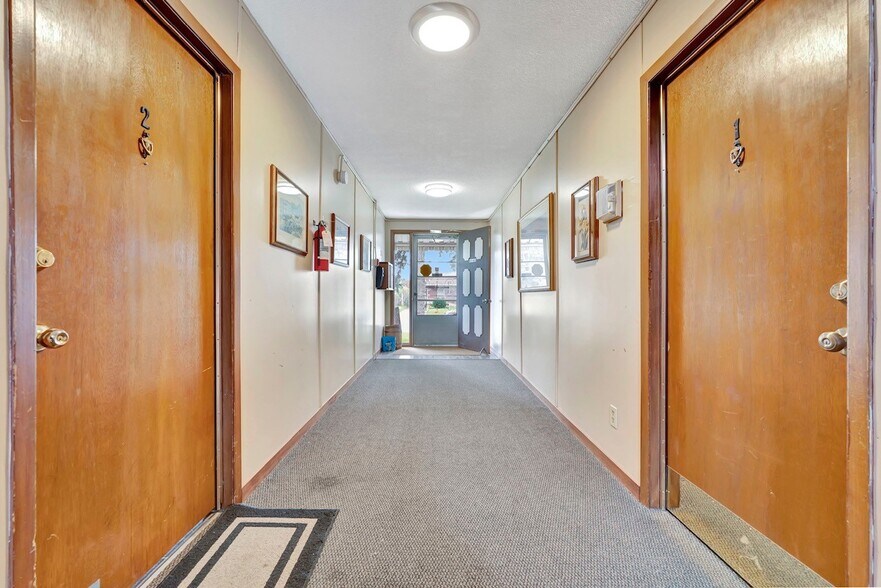 More Photos Of 52 Hampton St, Brantford Apartments For Sale