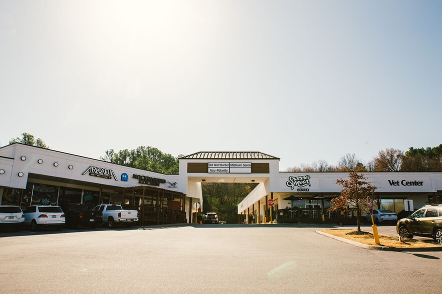 Primary Photo Of 1320-1554 N College Ave, Fayetteville Unknown For Lease