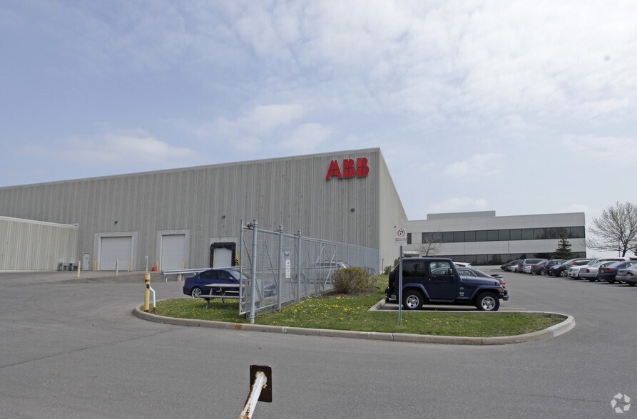 More Photos Of 201 Westcreek Blvd, Brampton Warehouse For Lease