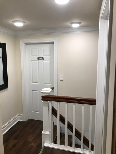 More Photos Of 11058 Shook Rd, Romulus Office Residential For Sale