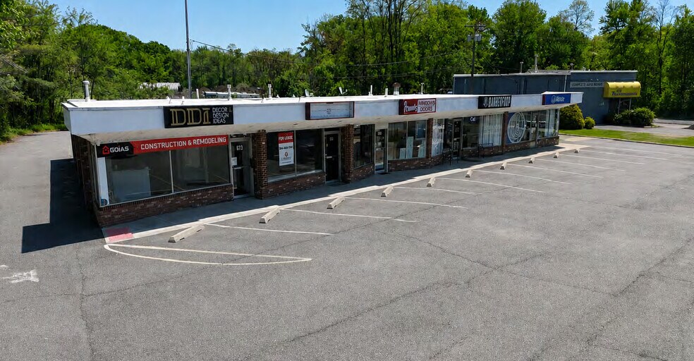 More Photos Of 663-673 State Route 35, Middletown Unknown For Lease