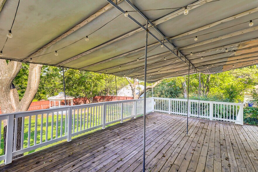 More Photos Of 312 S Tennessee St, McKinney Office For Lease