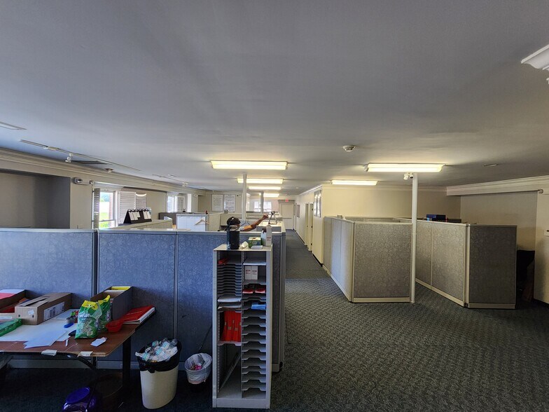More Photos Of 7006 Pelham Rd, Greenville Office For Sale