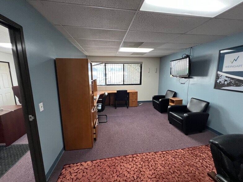 More Photos Of 522 E 6th St, Los Angeles Loft Creative Space For Sale