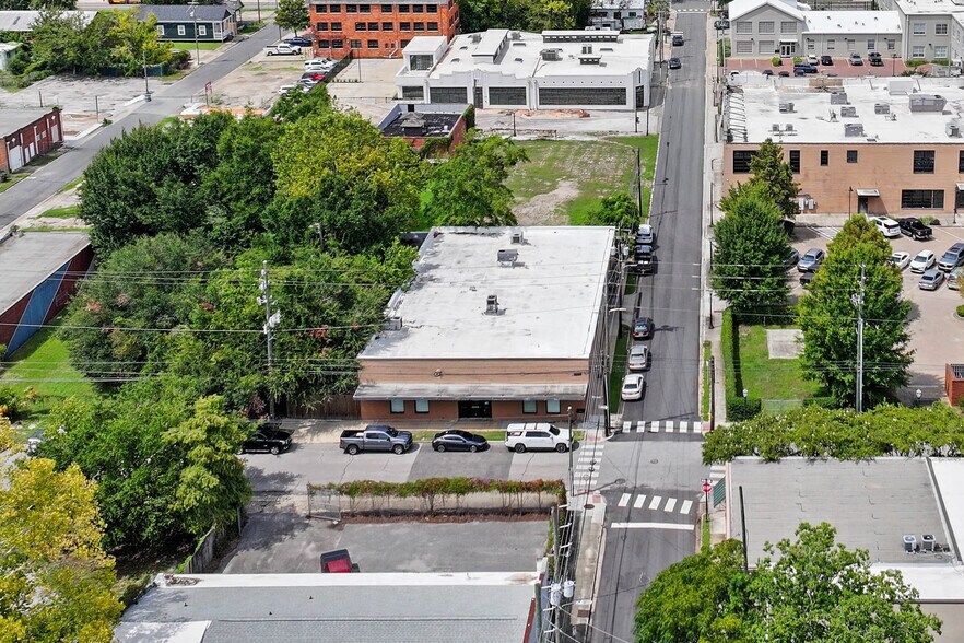 More Photos Of 500 Saint Michael St, Mobile Office For Lease
