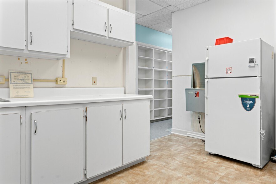 More Photos Of 941 Summers Ave, Orangeburg Medical For Sale