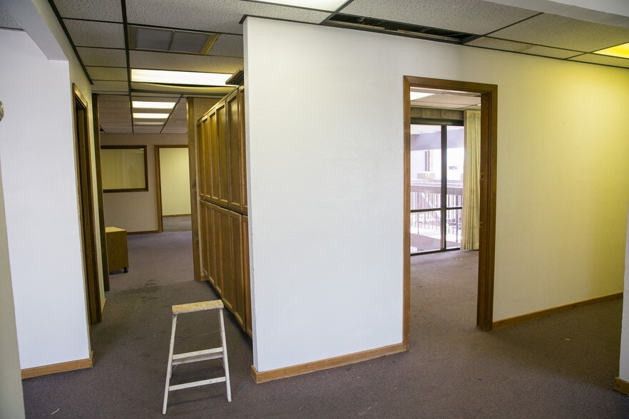 More Photos Of 165 E Southern Ave, Mesa Loft Creative Space For Lease