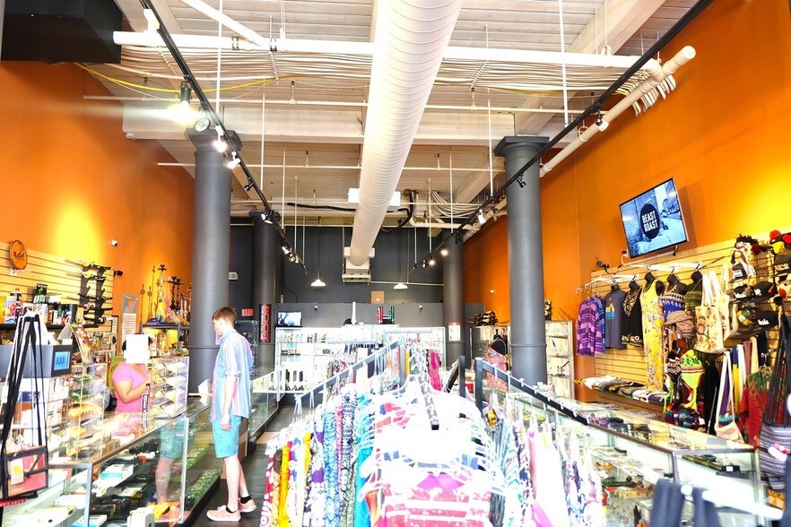 More Photos Of 1300 Washington Ave, Saint Louis Storefront For Sale