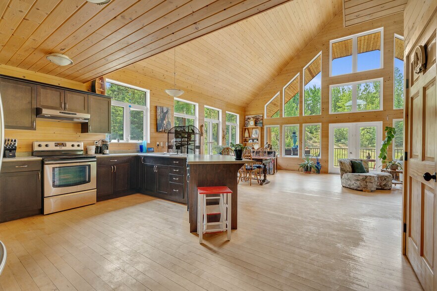 More Photos Of 53309A Range Road 65, Parkland County Specialty For Sale