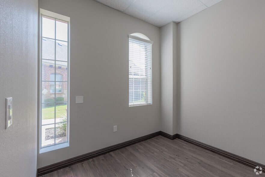 More Photos Of 3201 Cross Timbers Rd, Flower Mound Medical For Sale