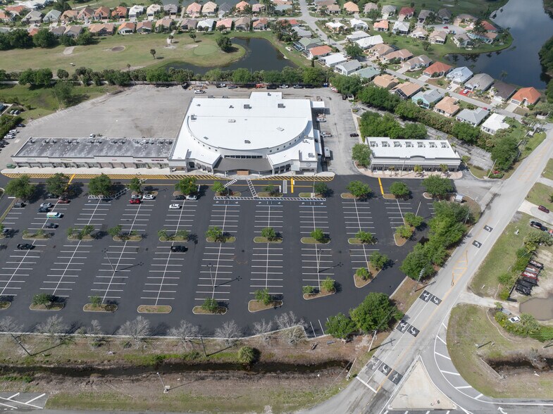 More Photos Of 10175 Tamiami Trl, Punta Gorda General Retail For Lease