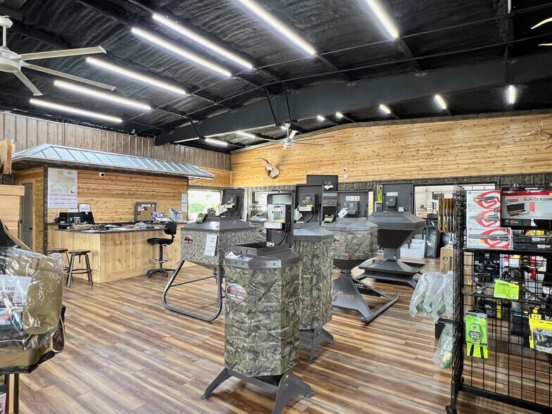 More Photos Of 401 E Central Ave, Comanche Storefront For Sale