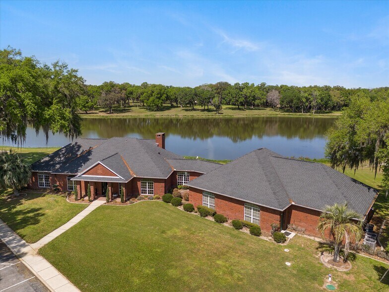 More Photos Of 15400 S US Highway 301, Summerfield Office For Sale