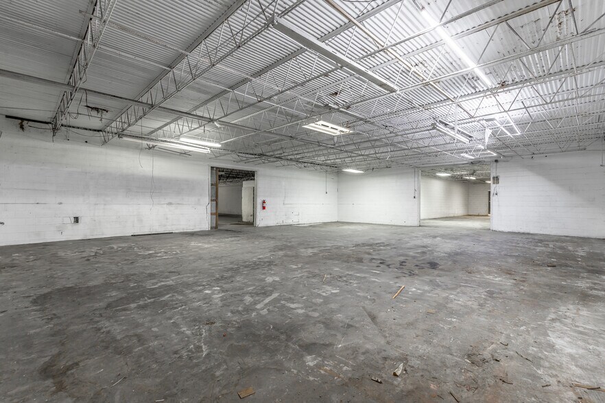 More Photos Of 360 Carbondale Rd SW, Dalton Warehouse For Lease
