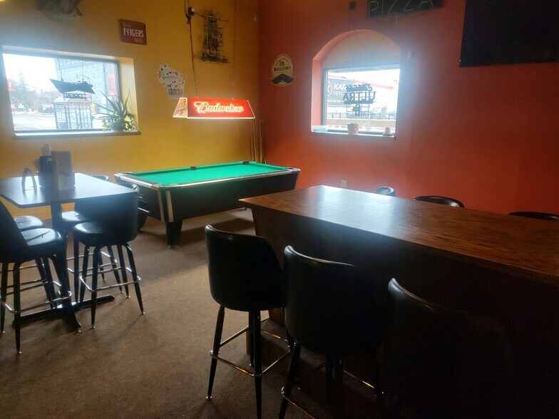 More Photos Of 1015 Tower Ave, Superior Restaurant For Lease